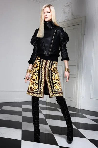 Look 18